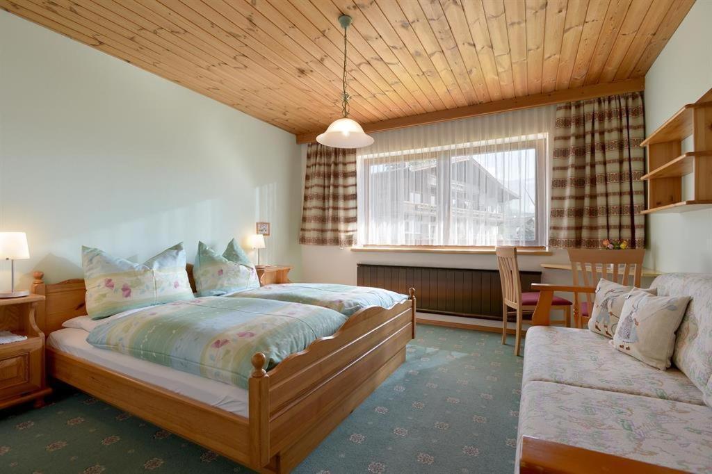 Haus Mueller Eleonore Bed & Breakfast Soll Exterior photo
